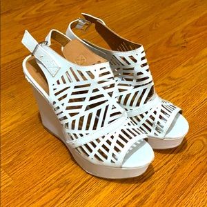 White wedges